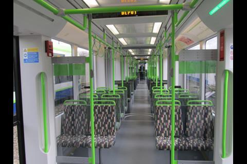 tn_gb-croydon-tramlink-variobahn-interior.jpg